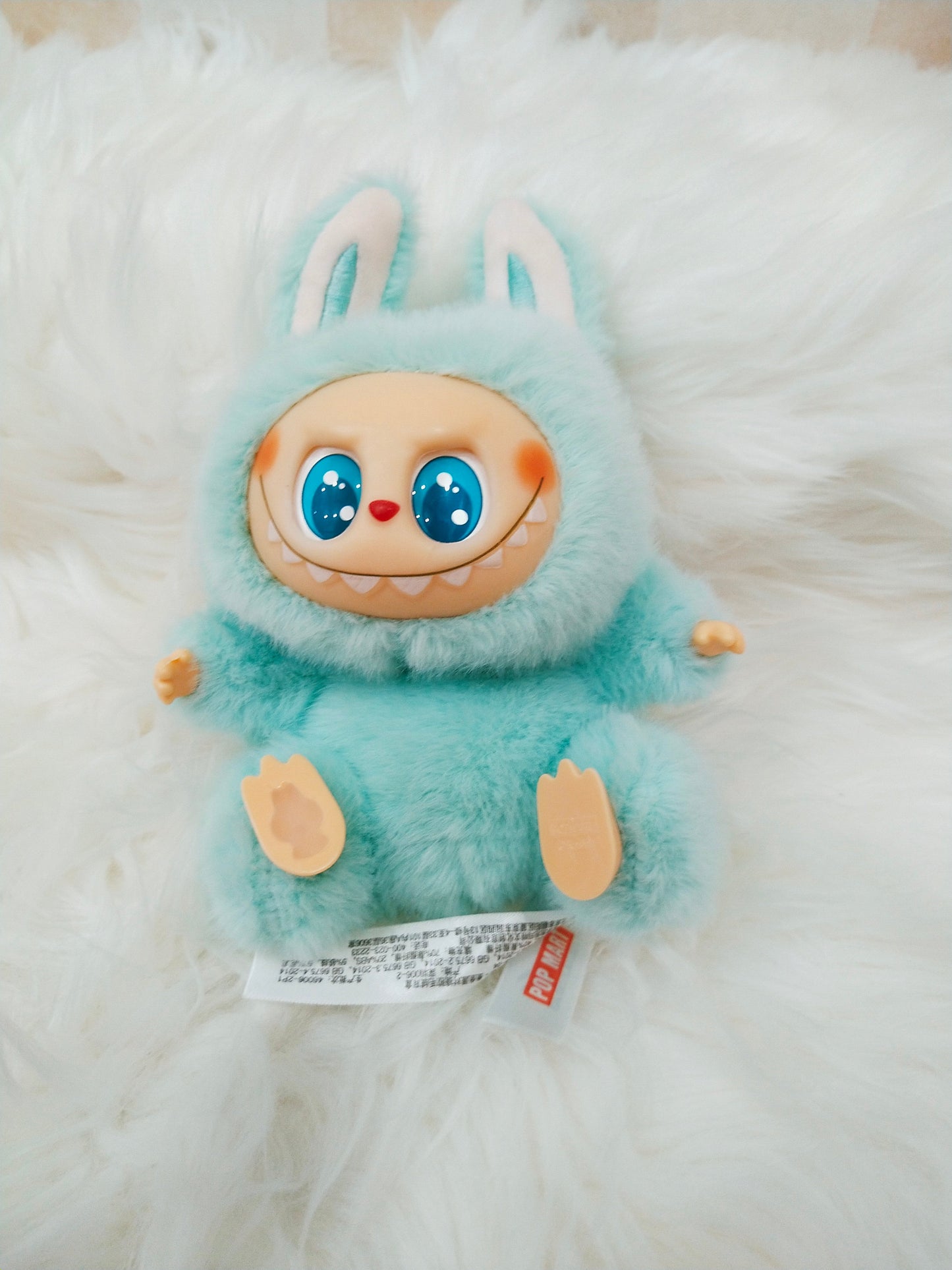 LABUBU COLLECTIBLES PLUSH DOLL KEYCHAIN