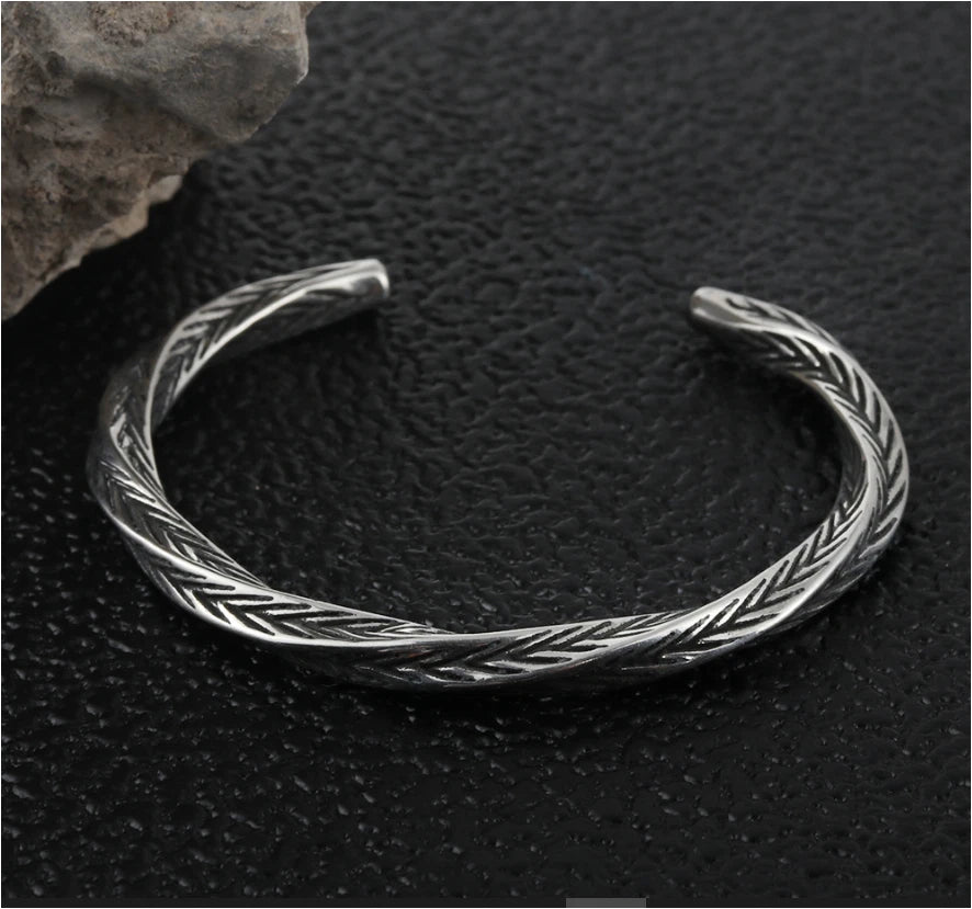 Titanium Twisted Mens Bracelet